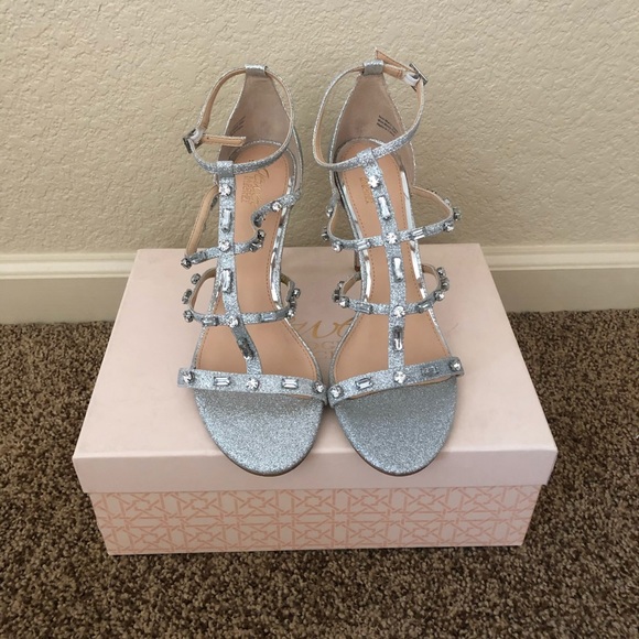 Badgley Mischka Heels - Picture 3 of 4